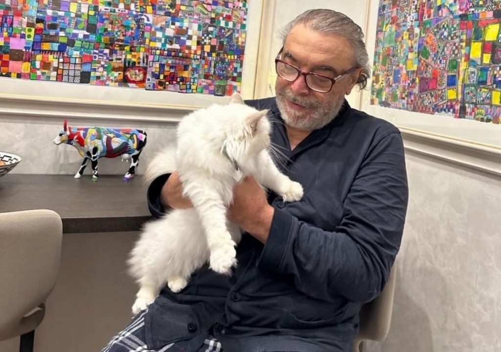 Nino Frassica denunciato per stalking: accuse dettagliate
