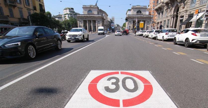 Salvini limita deroghe e motivazioni per i limiti a 30 km/h nelle città