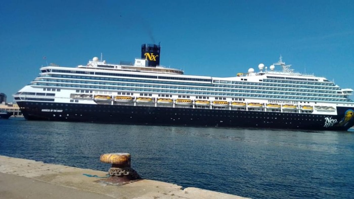 Mykonos Magic, ex Costa Magica, ormeggiata a Brindisi per ospitare le forze dell’ordine durante il G7
